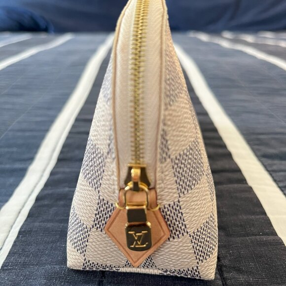 Louis Vuitton Damier Azur Cosmetic Pouch - Picture 6 of 7